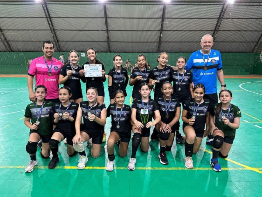 Vôlei MF de Colíder brilha no Nortão Cup e conquista título no Mirim Feminino